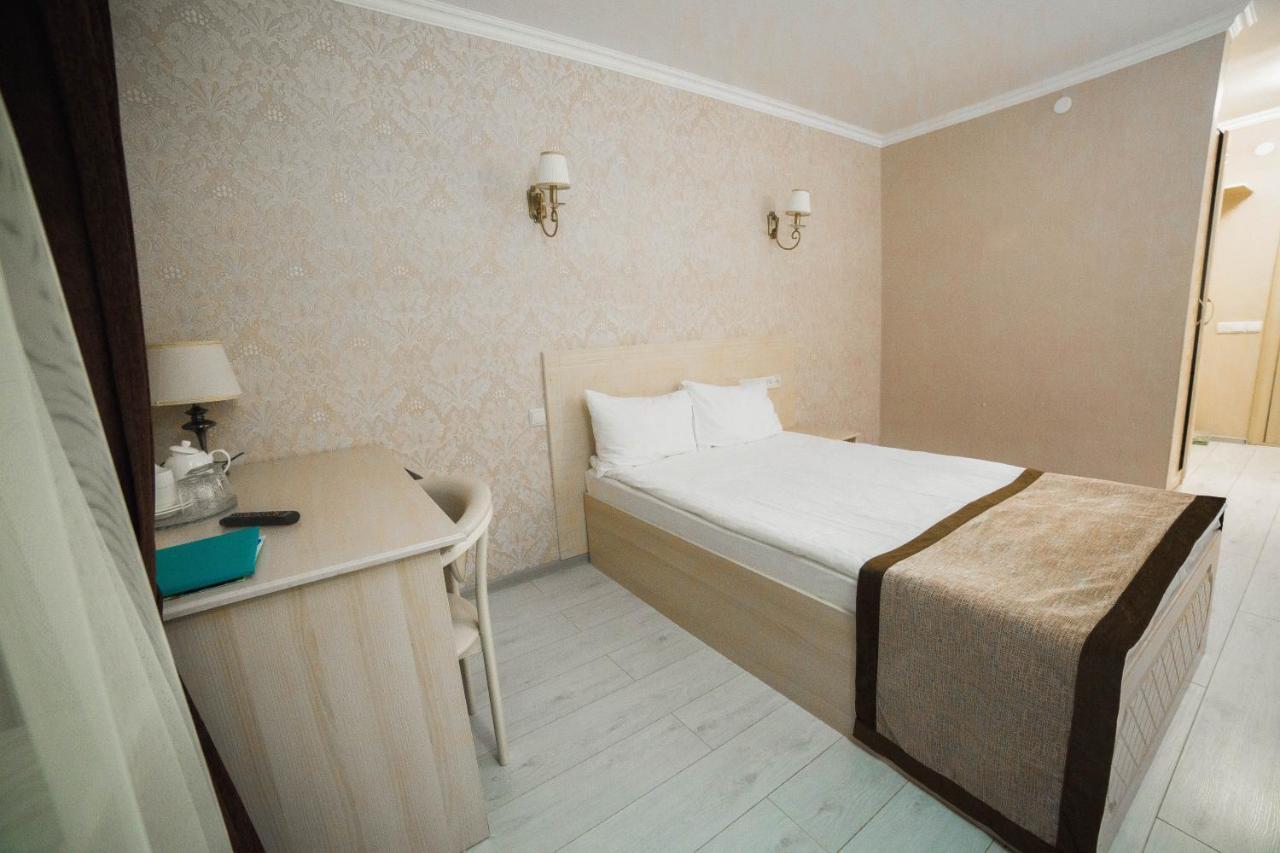 Hotel Tourist Astana Ngoại thất bức ảnh