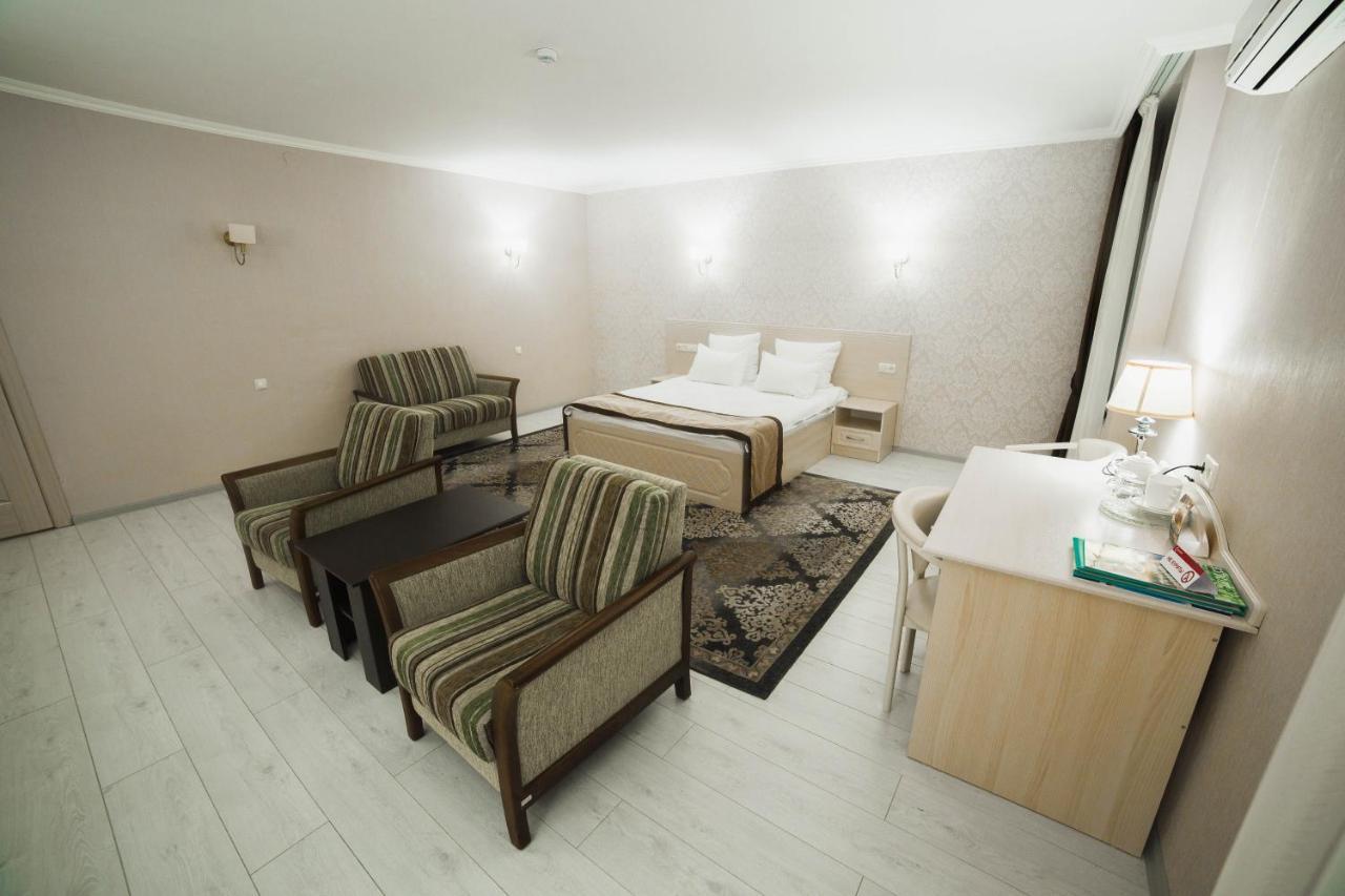 Hotel Tourist Astana Ngoại thất bức ảnh