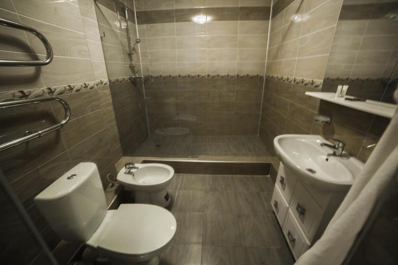 Hotel Tourist Astana Ngoại thất bức ảnh