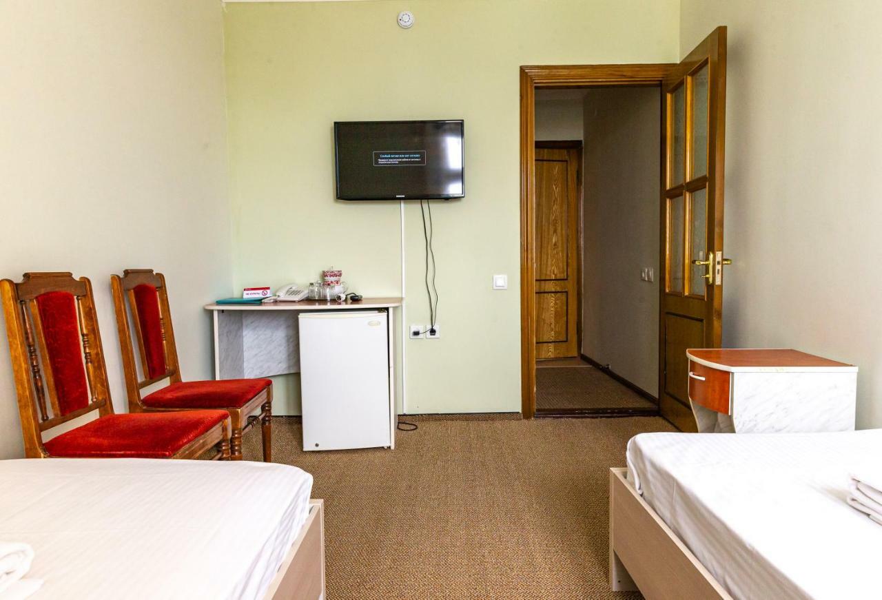 Hotel Tourist Astana Ngoại thất bức ảnh