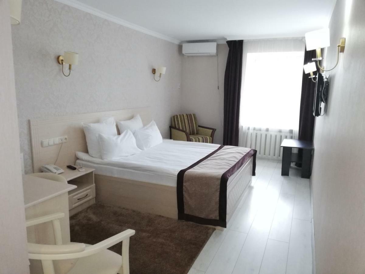 Hotel Tourist Astana Ngoại thất bức ảnh