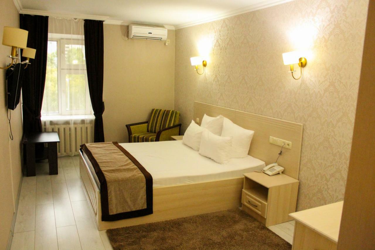 Hotel Tourist Astana Ngoại thất bức ảnh